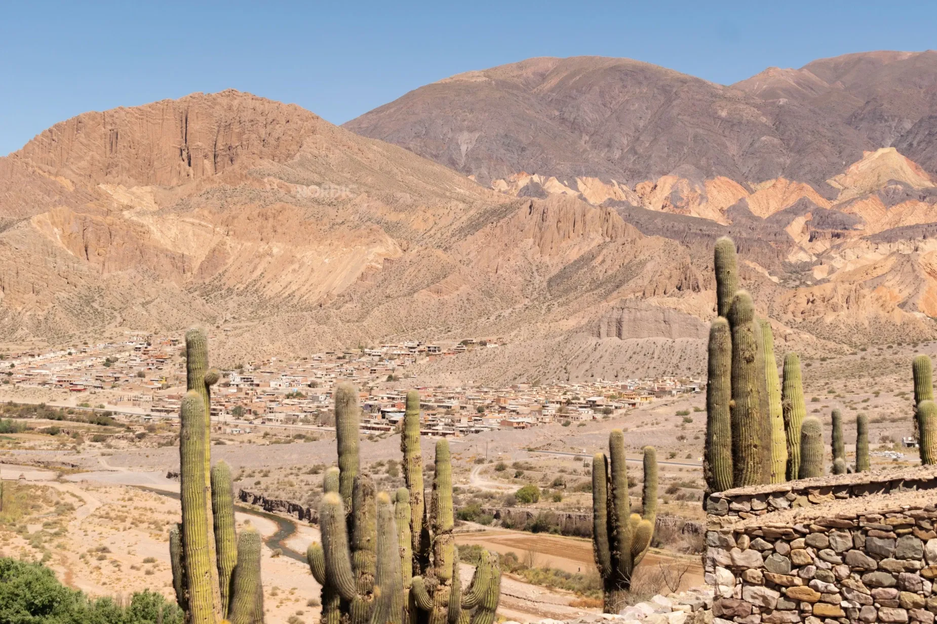 Paisaje de montaña 9