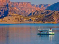 Paseo en Catamarán por el Cañón de Cochico
