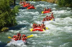 Aventura Completa: Rafting, Trekking y Catamarán