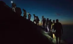 Trekking Nocturno en Cerro López: Magia y aventura