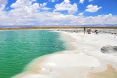 Laguna Cejar: Flotación y paisajes de ensueño